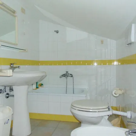 M259 - Marcelli, Pentalocale Con Terrazzo A 200mt Dal Mare Lejlighed